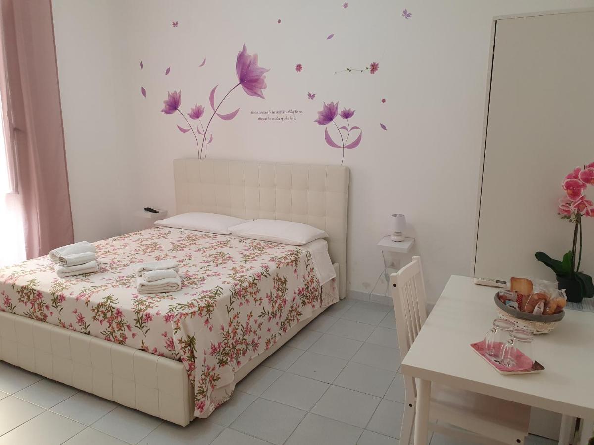 Le Tre Orchidee Bed & Breakfast Salerno Exterior photo