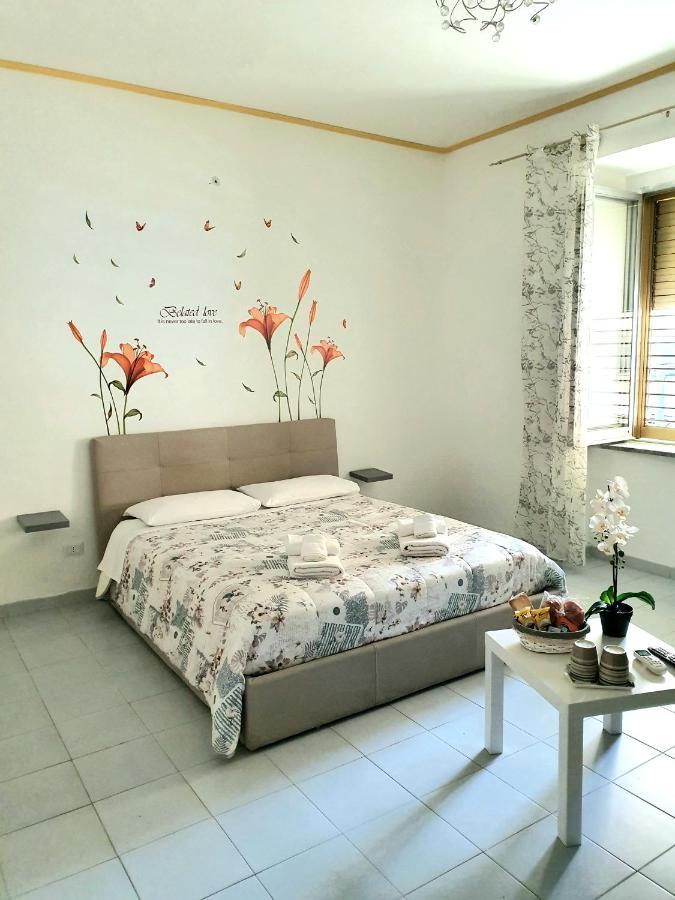 Le Tre Orchidee Bed & Breakfast Salerno Exterior photo